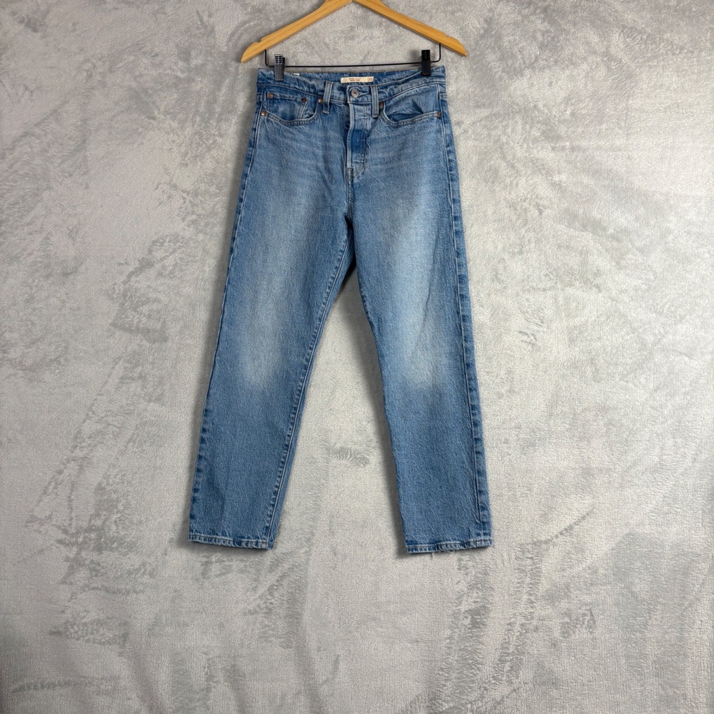 Levis Wedgie Straight High Rise Medium Wash Blue Denim Jeans Size 27